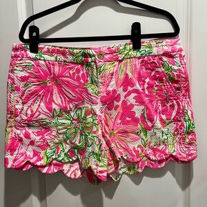 Lilly Pulitzer Jacquard Fabric Buttercup 5” Shorts